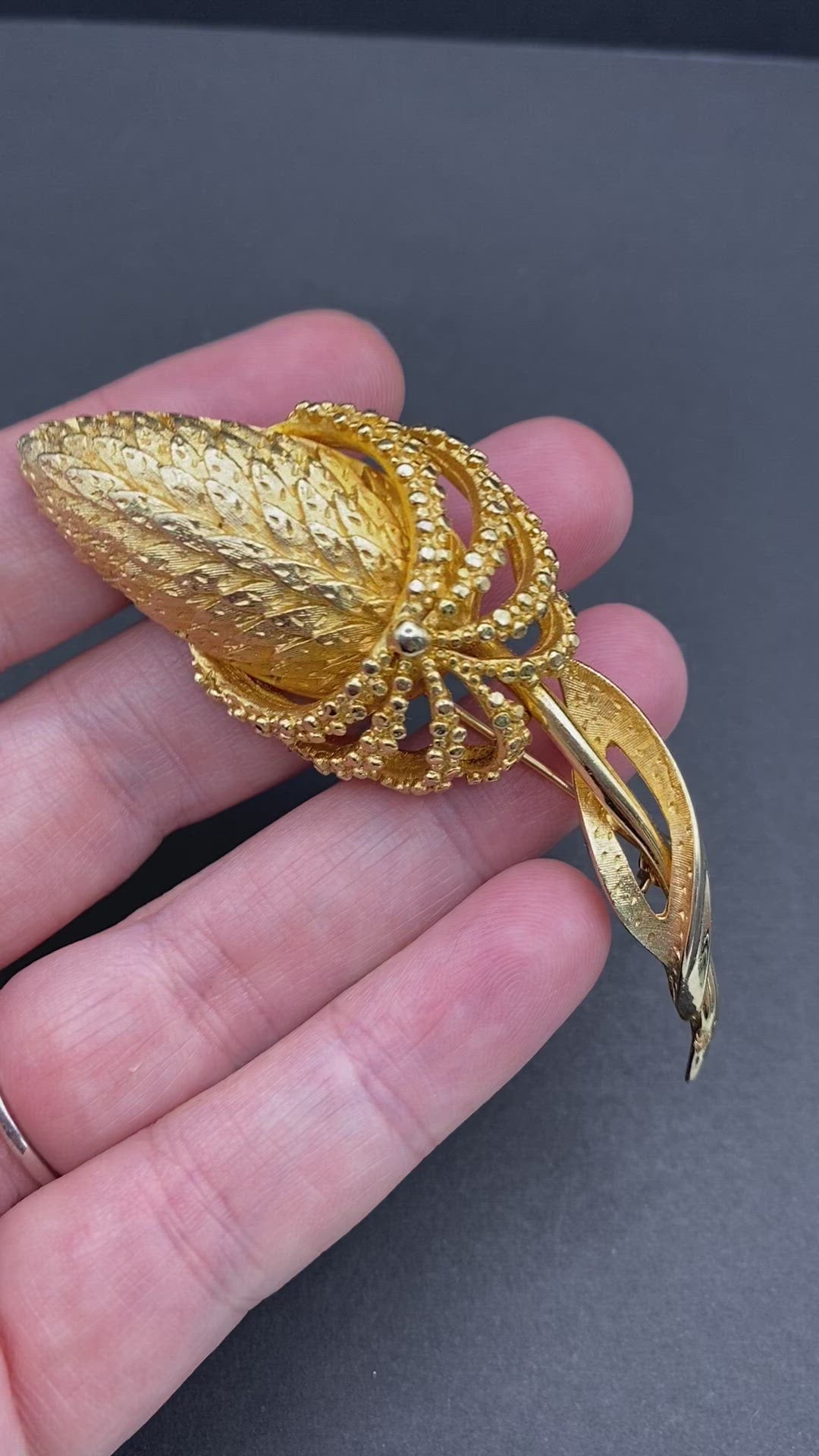 1960s Faux Gold Flower Brooch