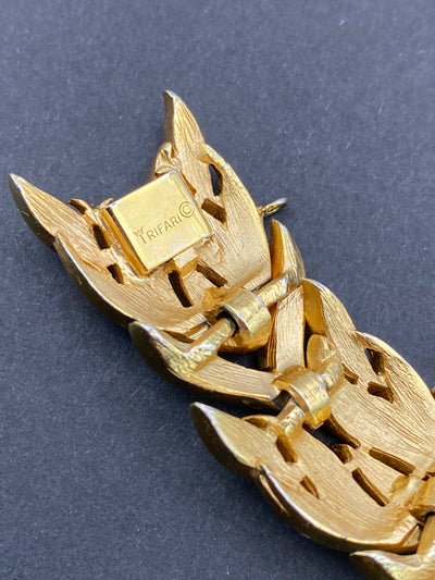 SOLD - 1950s Signed Trifari Diamanté Articulated Bracelet