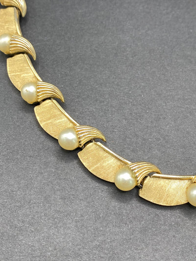 Classic 1950s Vintage Trifari Collar Necklace