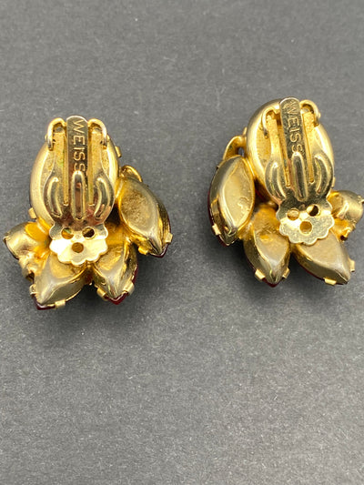 Extravagant Signed Weiss Vintage clip On Earrings