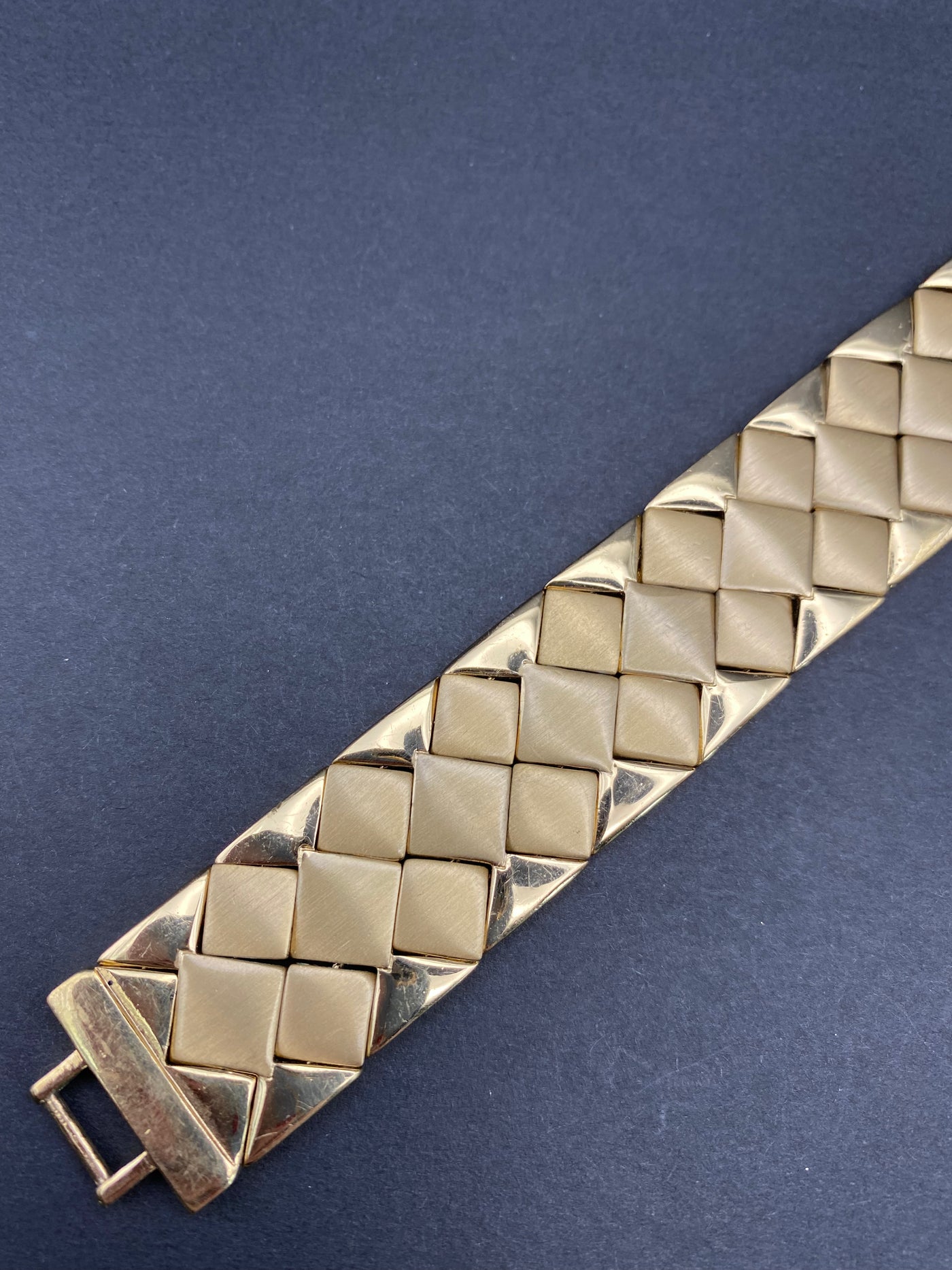 1980s Classic Signed Monet Link Articulated Bracelet