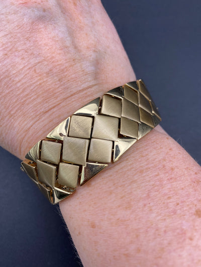 1980s Classic Signed Monet Link Articulated Bracelet