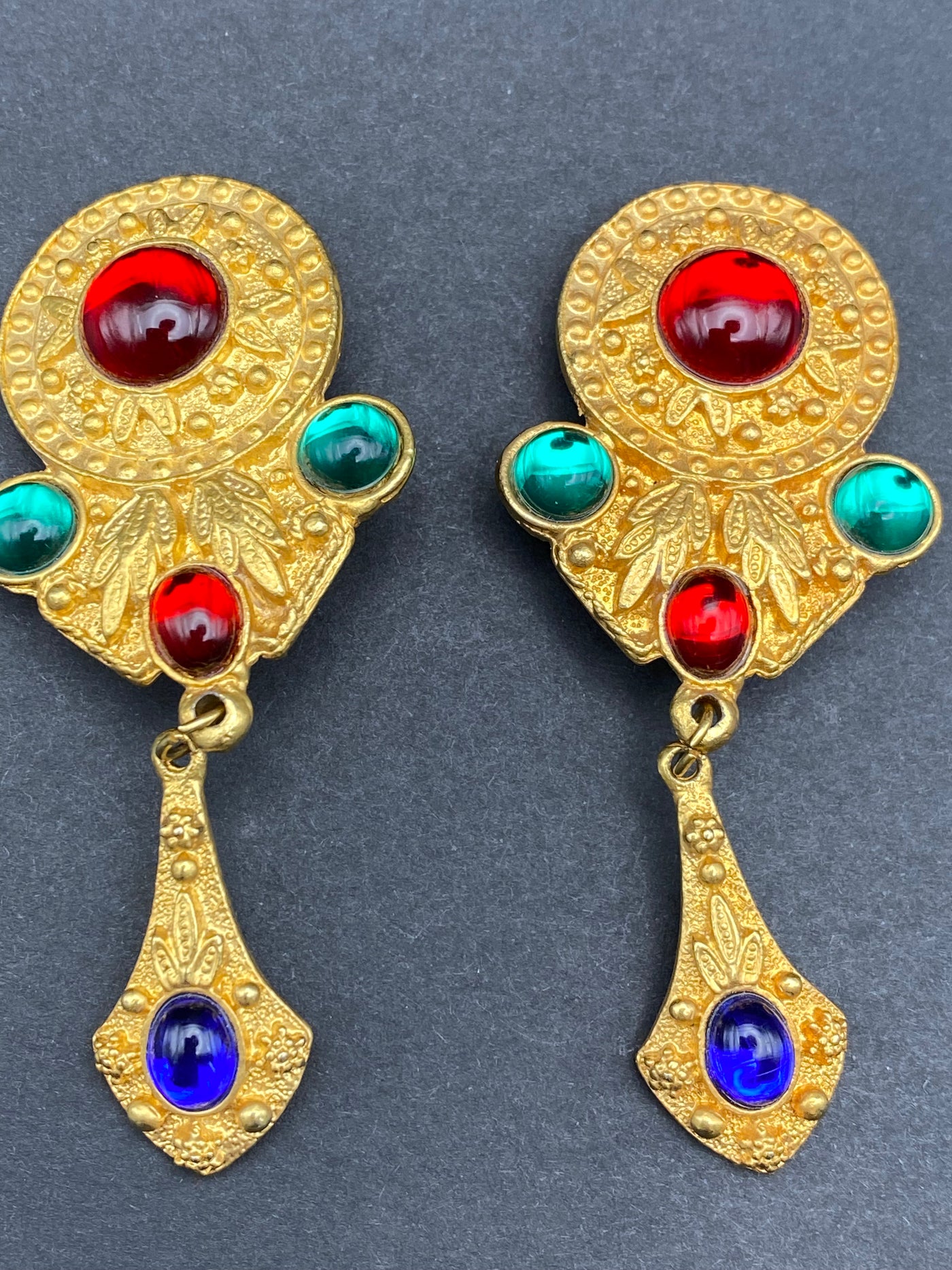 Impressive 1980s Runway Clip Earrings