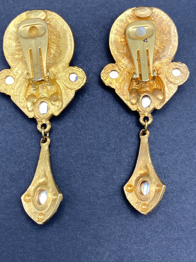 Impressive 1980s Runway Clip Earrings