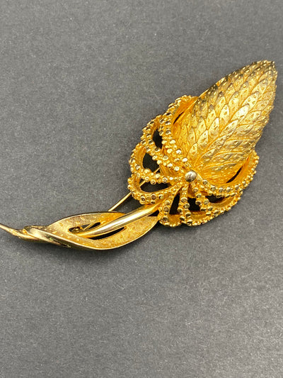 1960s Faux Gold Flower Brooch
