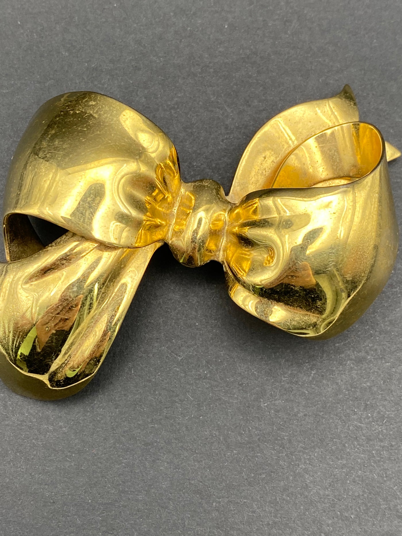 Huge 1980s Signed Monet Faux Gold Bow Brooch
