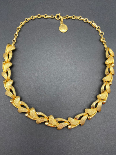 1950s Lovely Quality Necklace (not signed)