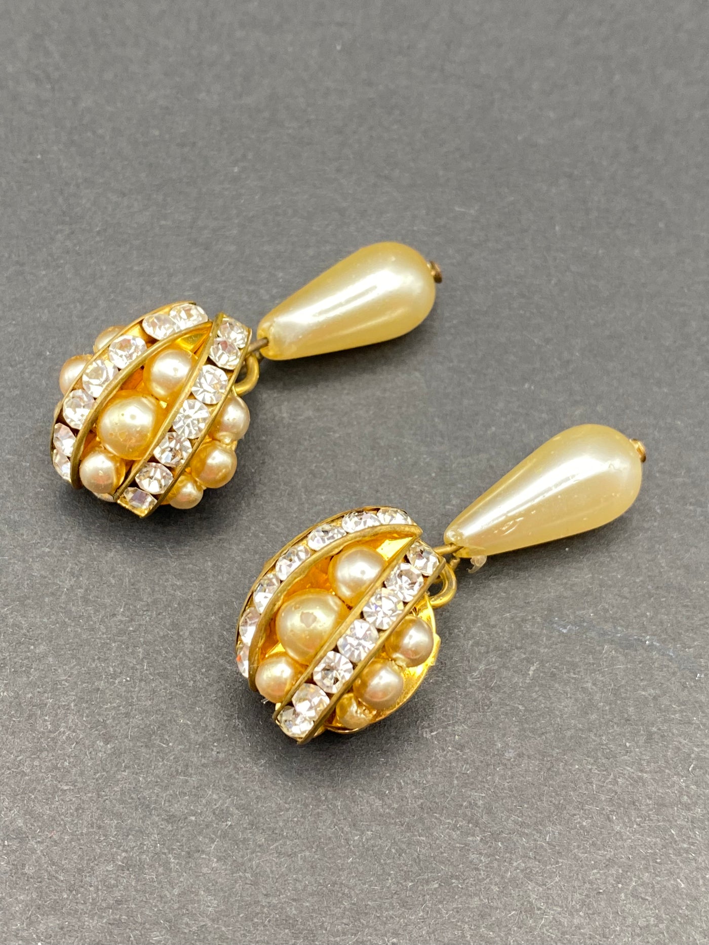 1950s Classic Faux Pearl & Diamanté Drop Clip Earrings