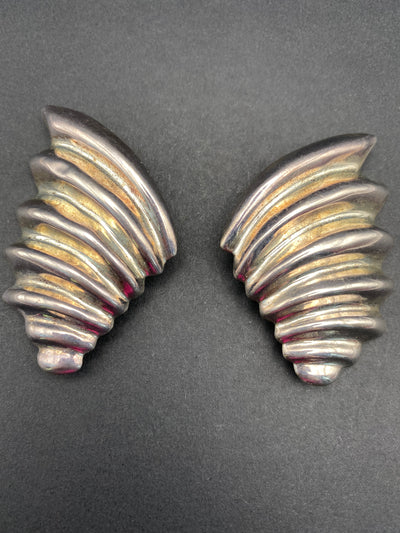Stylish 1980s Taxco Mexico Clip on Earrings