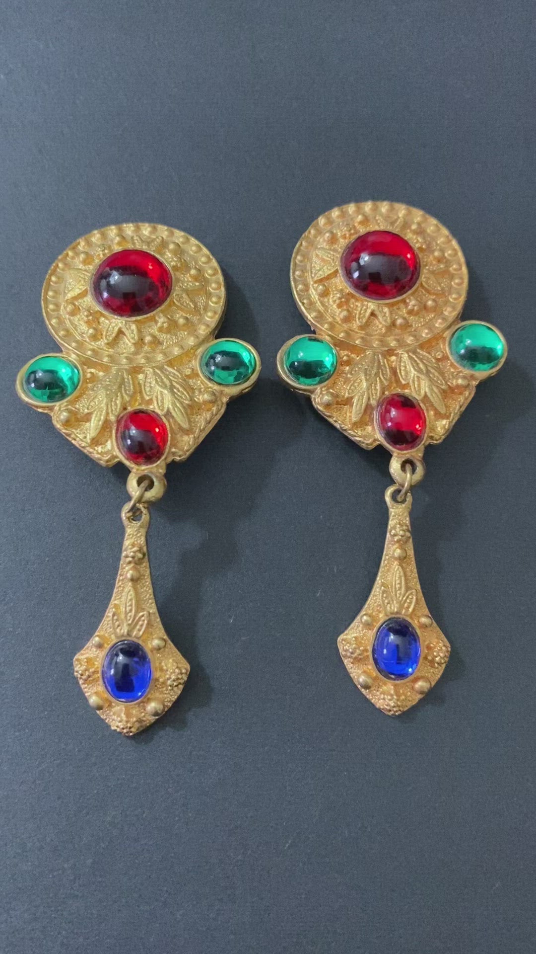 Impressive 1980s Runway Clip Earrings